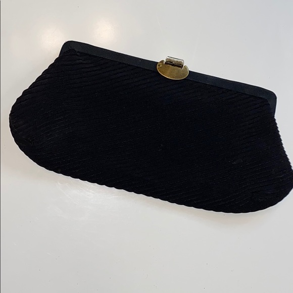 Vintage Handbags - Vintage Pleated Black Clutch